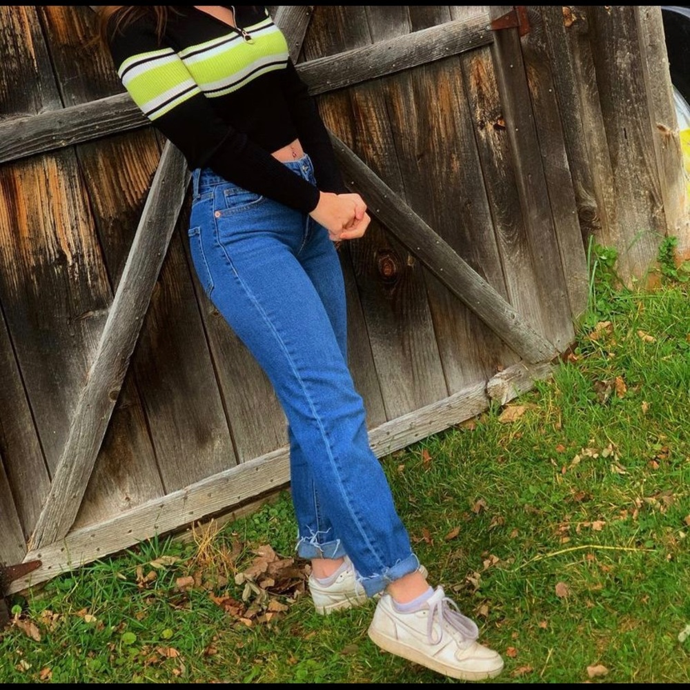 straight leg jeans